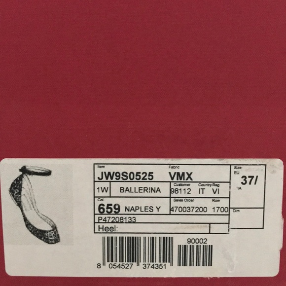 NWT VALENTINO GARAVANI Classic Leather Flats - Picture 4 of 5